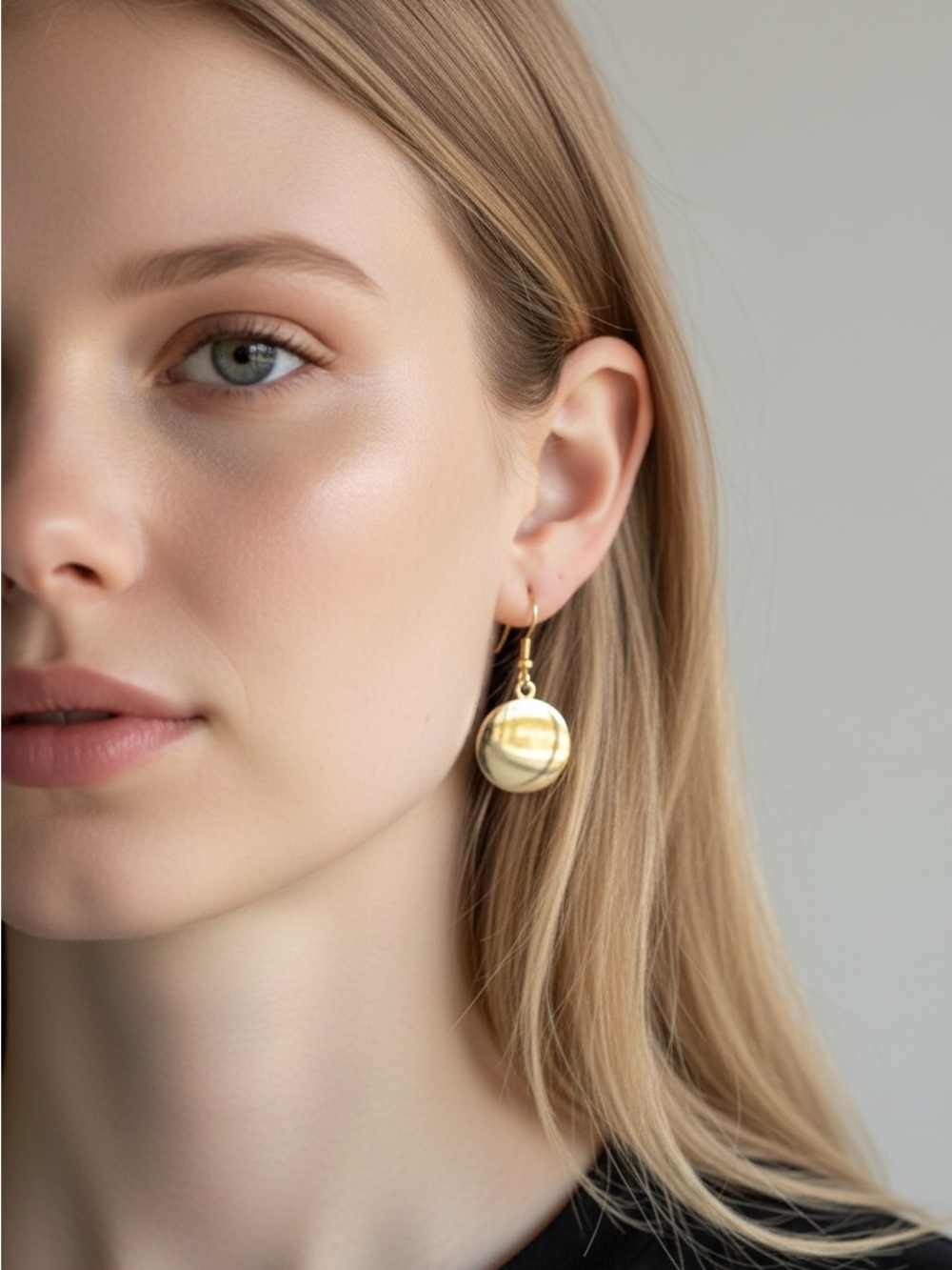 9/16 Gold Disc Drop Earrings - Unbranded